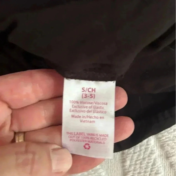 2 black skirt/skorts. Size XL 14/16 Old Navy black skort & SO brand tiered skirt - Picture 4 of 9